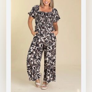 Jodifl Size Large Floral Black Brown and White Wide Leg Stretchy Jumpsuit